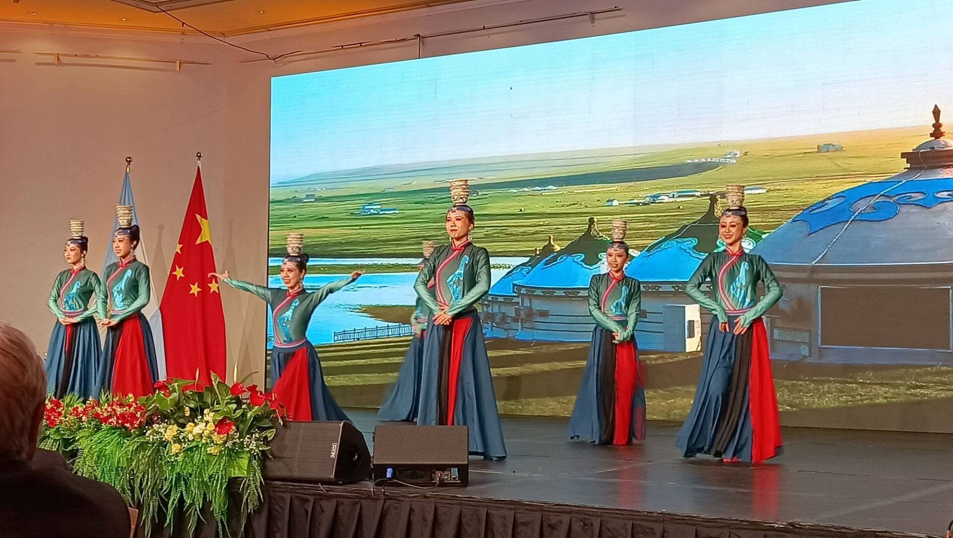 Embajada de China en Argentina invita a FIPPE a la recepción por el Año Nuevo Chino de la Serpiente.